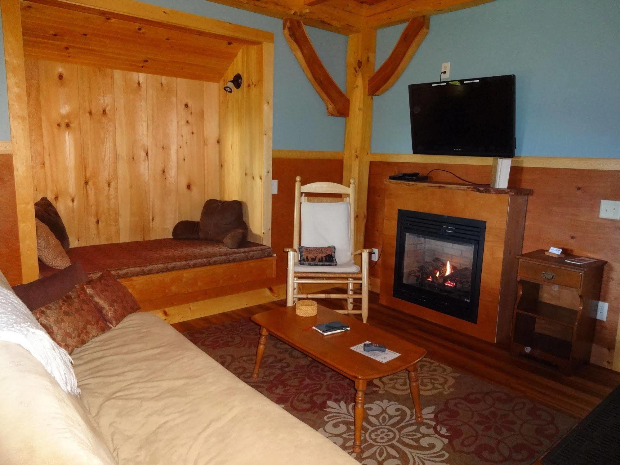 Robert Frost Mountain Cabins 米德尔伯里 外观 照片